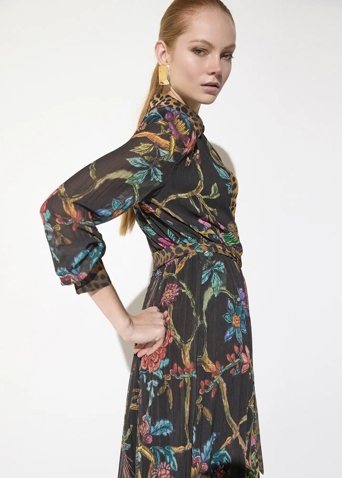 Robe midi plissée à motifs