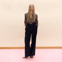 Pantalón azul noche con raya