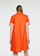 Kurzes Hemdblusenkleid mit kurzen Ärmeln