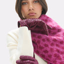 Guantes acolchada con mini tachas