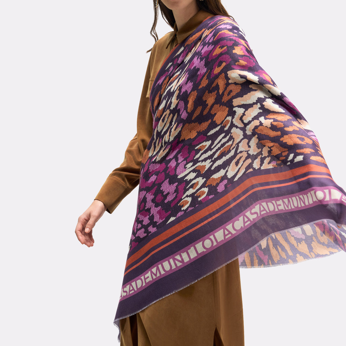 LF2607040_229 12 2048x2048