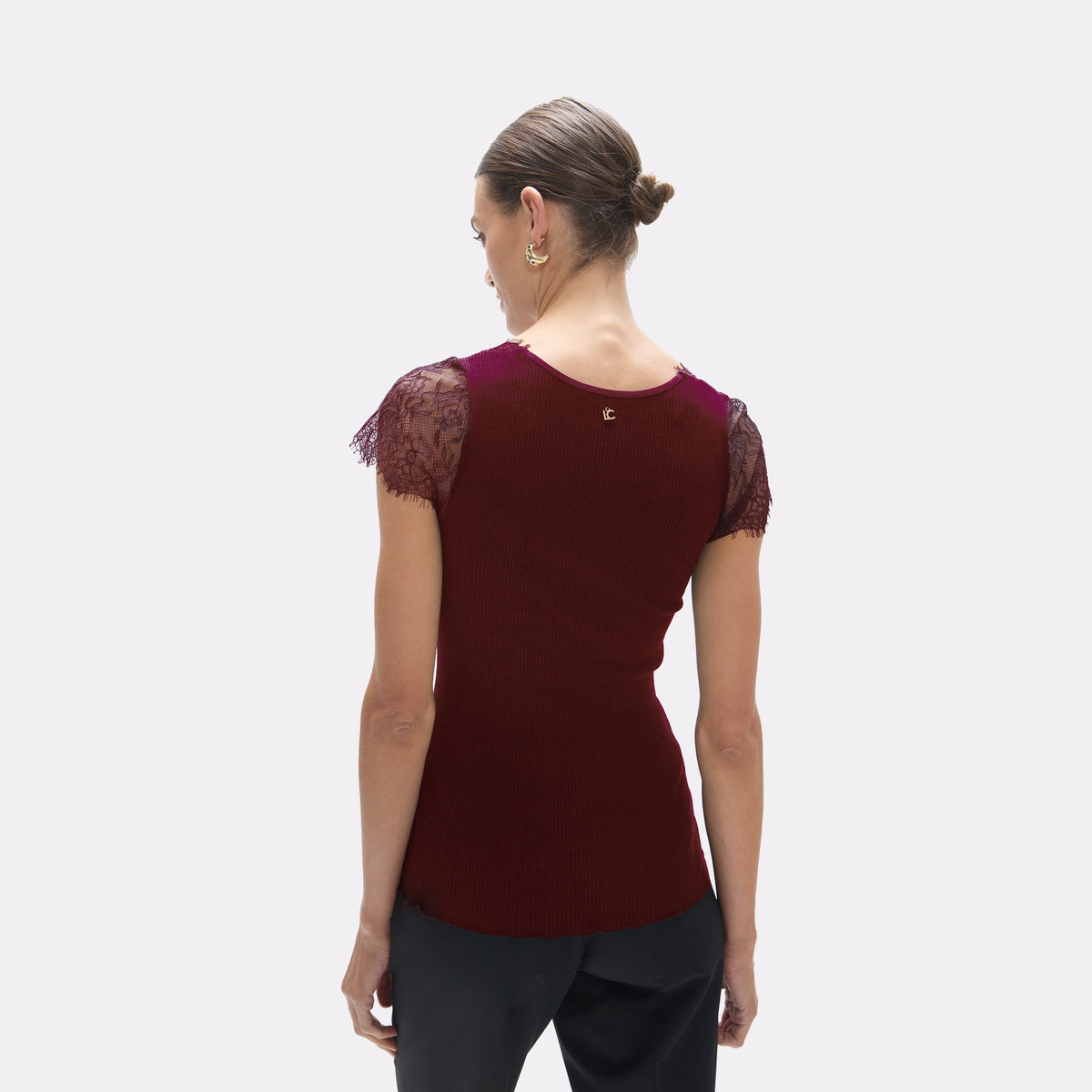 LF2615034_032 4 2048x2048